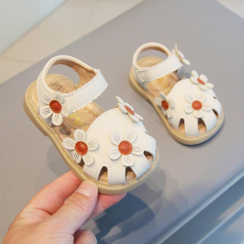 

Новые модные универсальные удобные туфли для малышки, обувь для новорожденных с мягкой подошвой и противоскользящей подошвой, минималистичные, с цветочным принтом, ретро, плоские сандалии 16insole13cm бежевый