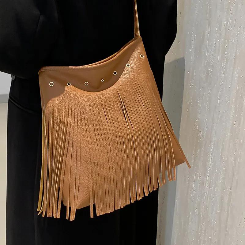 

WTEMPO Сумки из искусственной кожи большой вместимости в стиле ретро с кисточками Женские сумки через плечо и кроссбоди Богемные модные сумки-тоут 1pc хаки