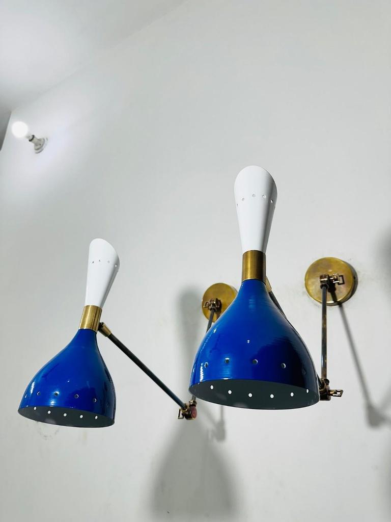 Paar moderner italienischer Diabolo-Wandleuchten – Dekorative Wandleuchten