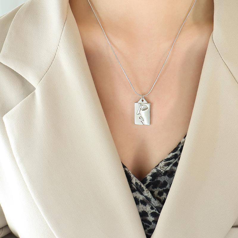 18K Gold Plated Titanium Steel Half Face Portrait Pendant Necklace – European & American Trendy Hip Hop Clavicle Jewelry