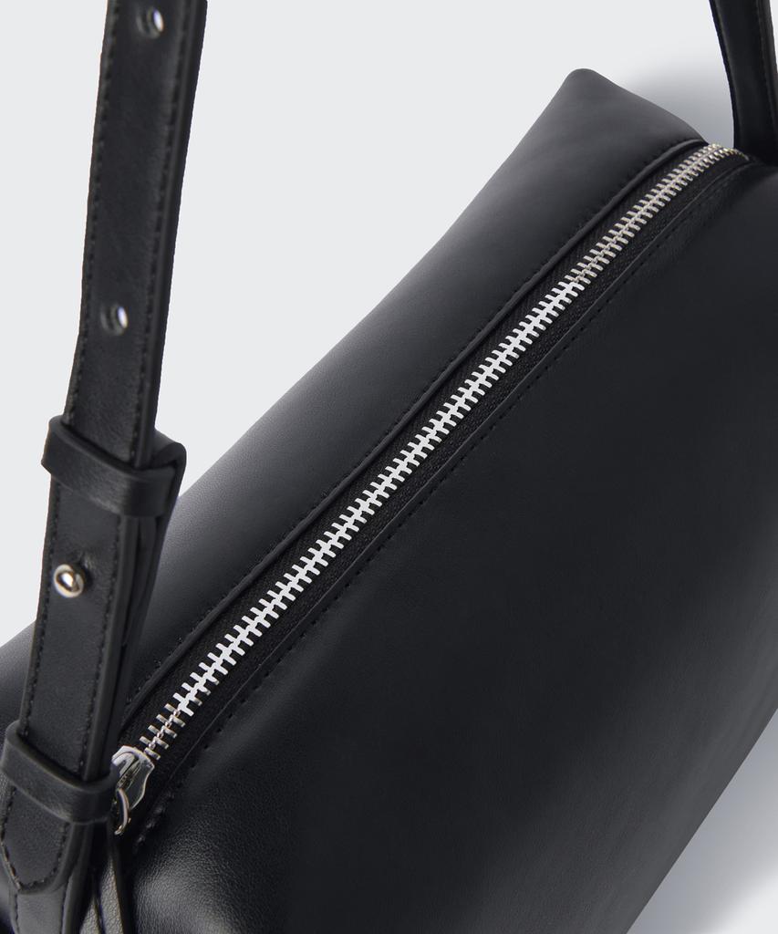 Musinsa Standard Woman Women'S Pillow Shoulder Bag [Black]