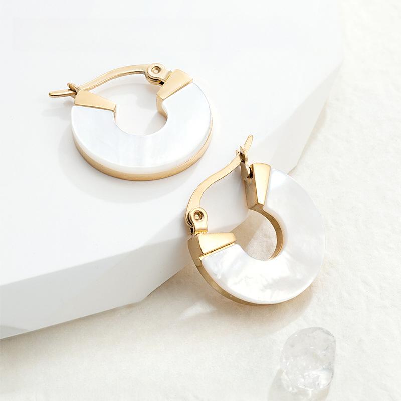 French Natural White Fritillary Earrings, Femininity, High-end Sense, Light Luxury Earrings, Fashion and Versatile for Girlfriends