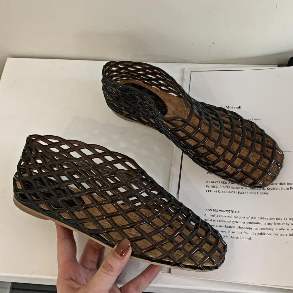 Fashion 2024 Summer New Jellies Shoes Women Hollow Beach Shoes Designer Sandal Round Toe Comfy Transparent Mesh Flat Jelly Sandals Women