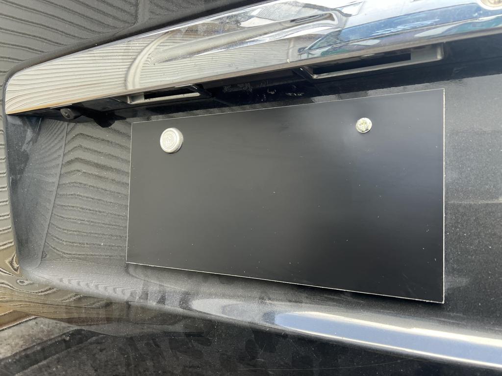License plate cover for circuit and photography