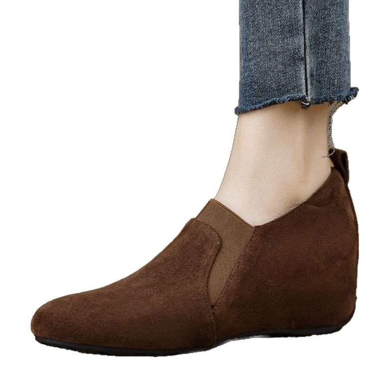 Handgefertigte Innenhöherhöhung Herbst Neue Keilabsatz Einzelne Schuhe Bequemes Mattes Leder Schwarze Pendlerschuhe
