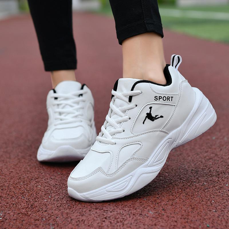 Marke kaputt Größe Sportschuhe Herren Sommer atmungsaktiv lässig Reiseschuhe leichte Laufschuhe