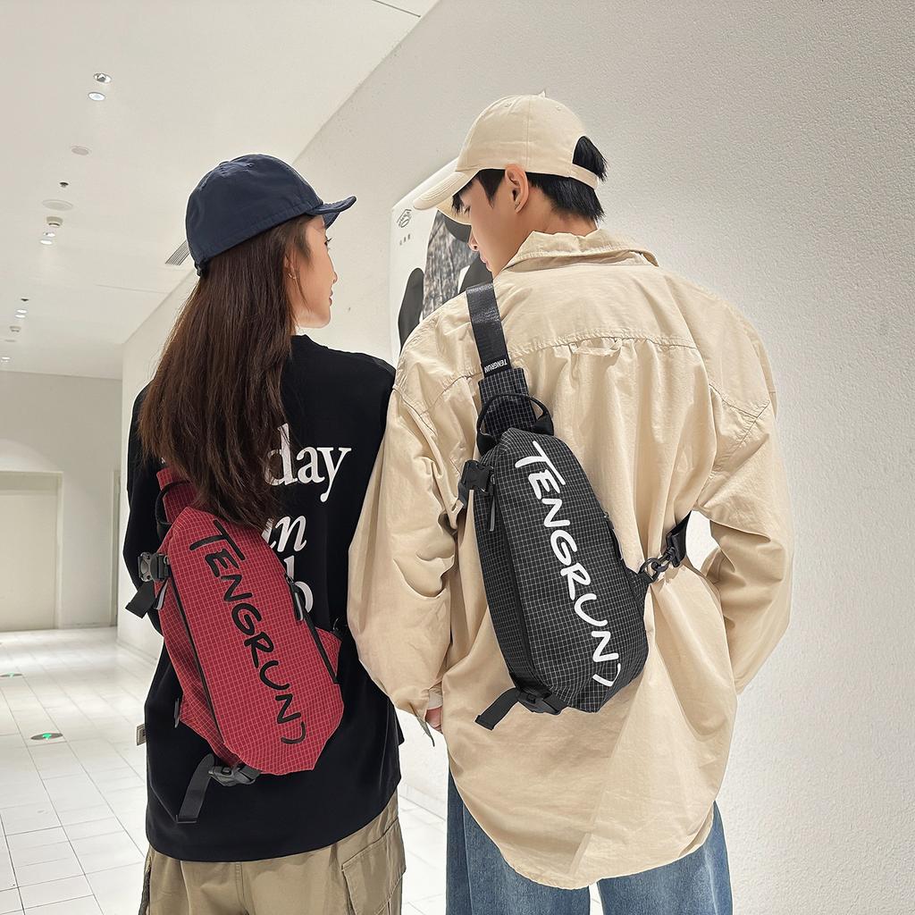 High-Value Trendy Brand Alphabet Messenger Bag Men'S And Women'S Sports And Leisure Versatile Breast Bag, Personalized Simple Shoulder Bag