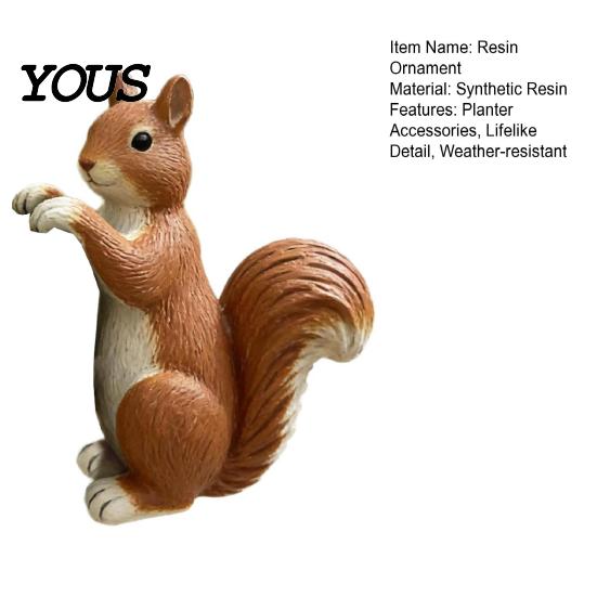 Weatherproof Yard Figurines Planter Climber Squirrel Statue, Cute Lifelike Sculpture, Resin Garden Ornaments Small Animal Figurine for Plant Pot Edge