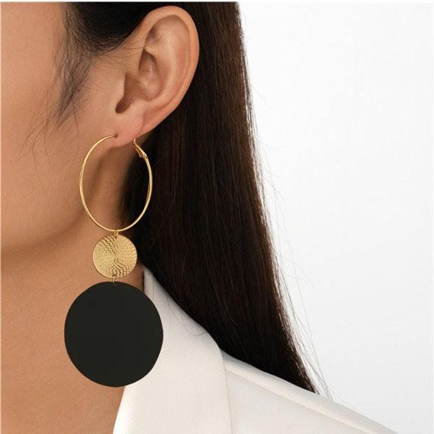 

Модные серьги-подвески для женщин золотой