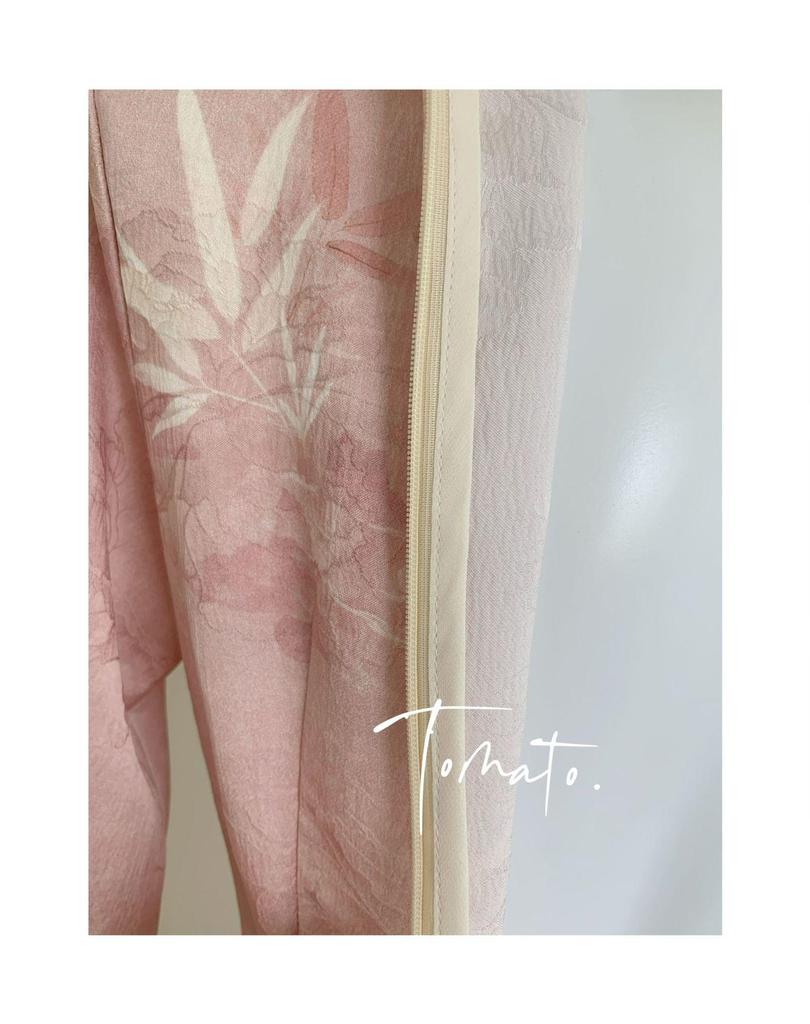 2025 New Pink Jacquard Satin Cheongsam with Large Sleeves - Young Autumn Style