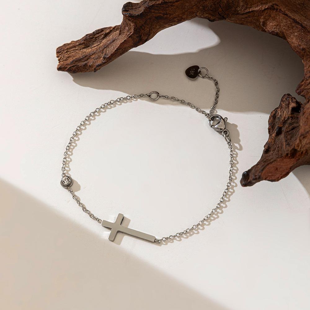 

Аксессуары Ювелирные изделия не тускнеют Ожерелье с подвеской в виде креста Женское K-золото ins