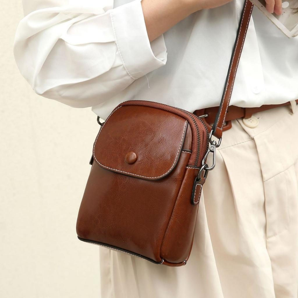 Damska torba worek z bydlęcej skóry na jedno ramię Damska skórzana torba listonoszka Praktyczna torba muszelka Jasna skóra Torba na telefon komórkowy i drobne