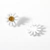 Süße Frauen Malerei Gänseblümchen Blume Ohrstecker Ohrringe Piercing Schmuck Geschenk