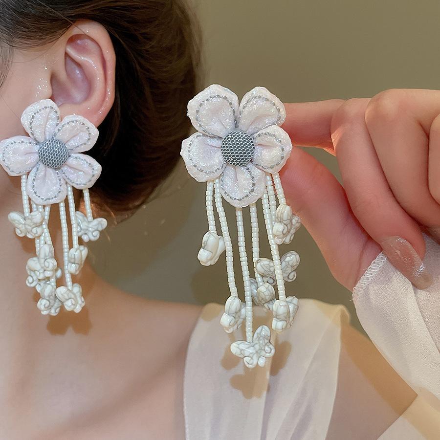 Silver Needle Super Fairy Elegant Bow Flower Stud Earrings French Light Luxury Earrings Literary Style Sweet Versatile Earrings