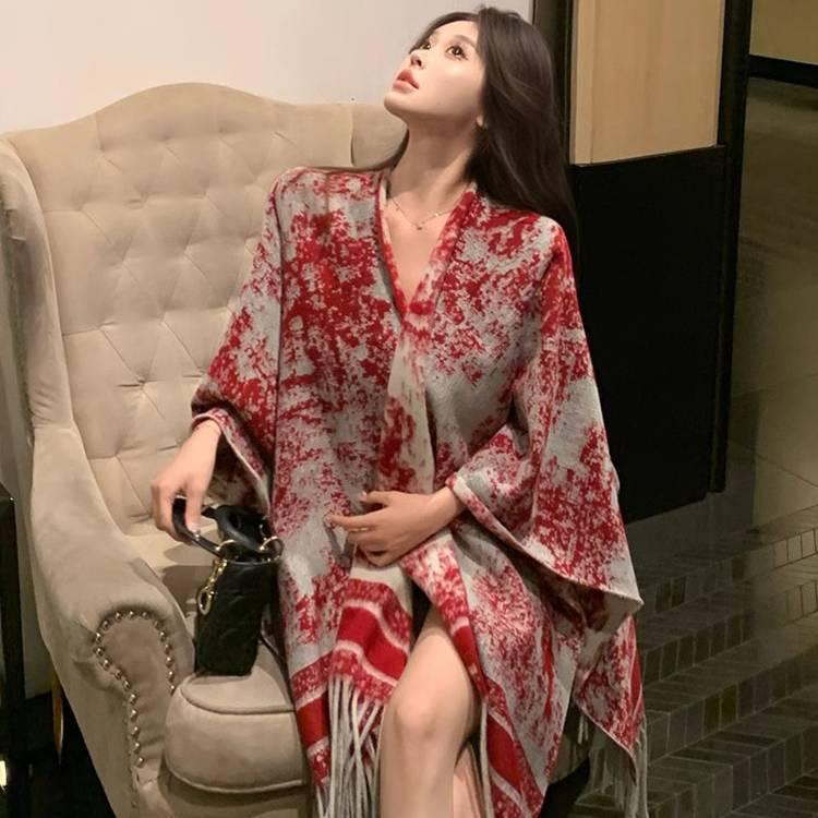 Yunnan Retro Tassel Shawl - Women's Autumn/Winter Cape Scarf for Travel & Vacation