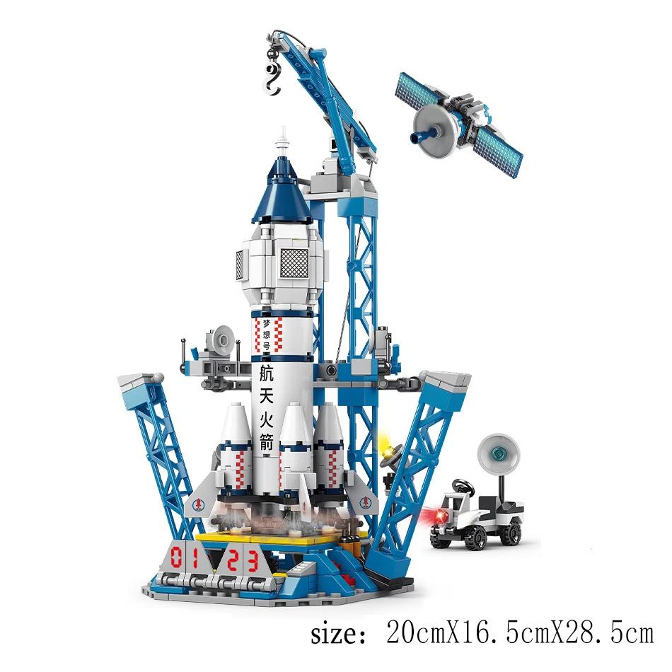 Model Building Blocks Space Rocket Launching City Aerospace Space Station Shuttle Ship Astronaut Bricks Toys Children