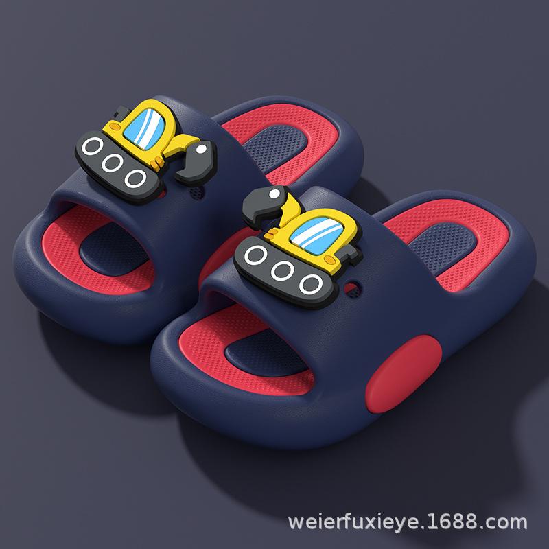 

New children s summer cartoon slippers for boys, suitable for indoor and outdoor use, non-slip soft-soled kids bath sandals 34-35Code【Inner Length2