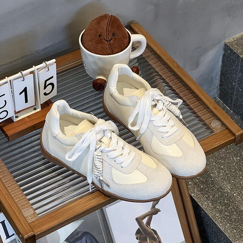 Retro German training shoes women's 2025 new color matching lace-up round head casual sports board shoes versatile height-increasing Forrest Gump sho