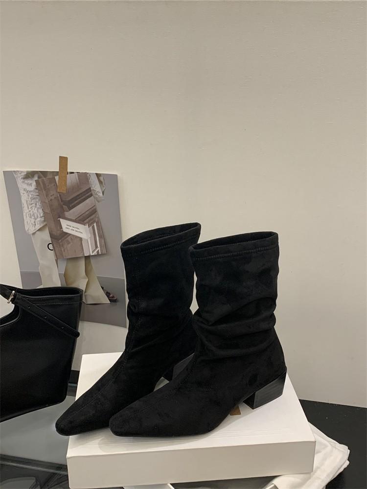 2025 nya högklackade spetsiga mocka khaki tunna franska små korta stövlar damskor staplade stövlar mode mångsidiga modeller