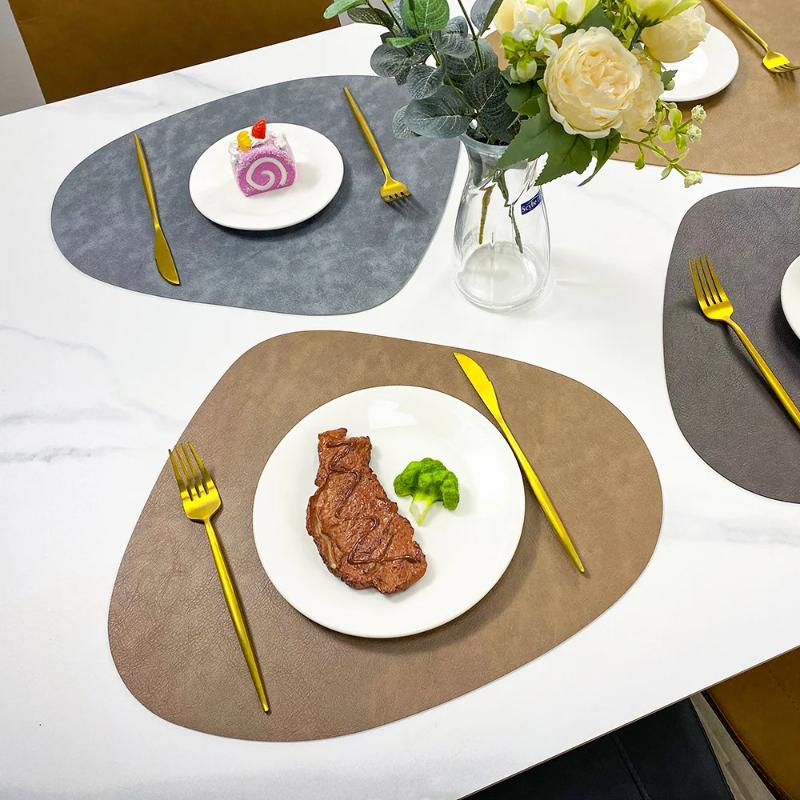 Double-Sided Anti-Slip Placemat - PU Thermal Insulation Table Mat with Water Droplet Pattern and Leather-Like Design