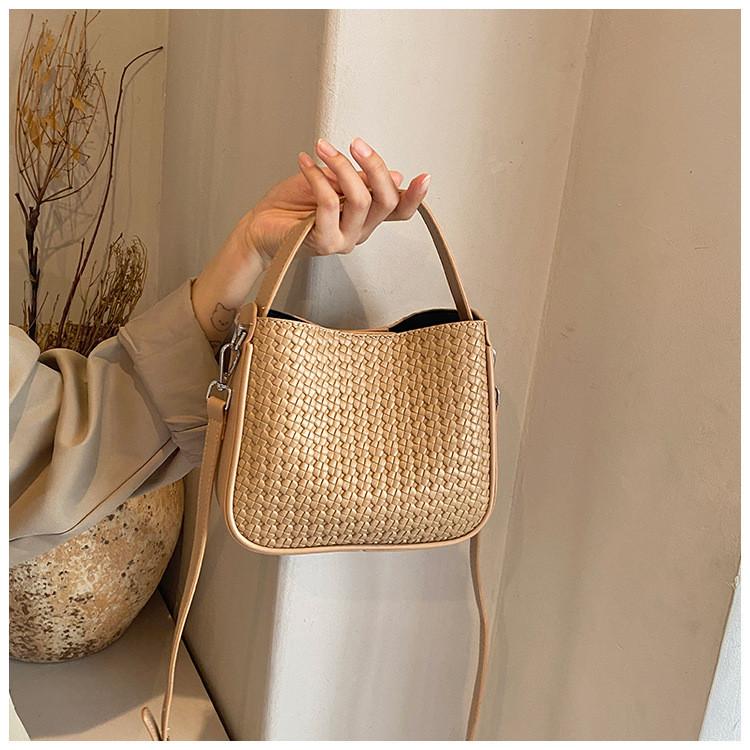 Ielgy Large-Capacity Temperament European American Simple Tote Bag One-Shoulder Messenger Female Bag
