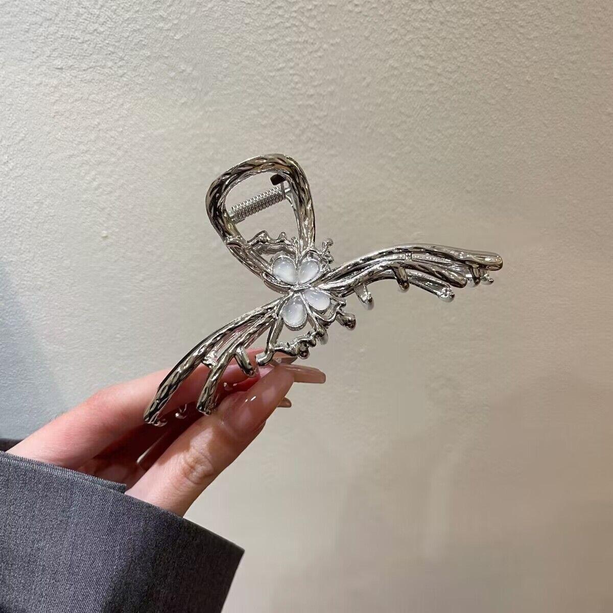 

Изысканные серебряные кристаллические когти для волос, модные геометрические большие металлические заколки для волос, заколки для волос для женщин и девочек, аксессуары для волос