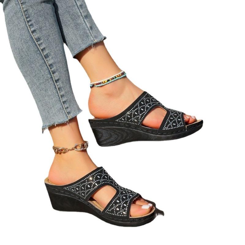 Cross-border women's summer new European and American fashion slope heel platform women's sandals foreign trade large size fish mouth cool slippers