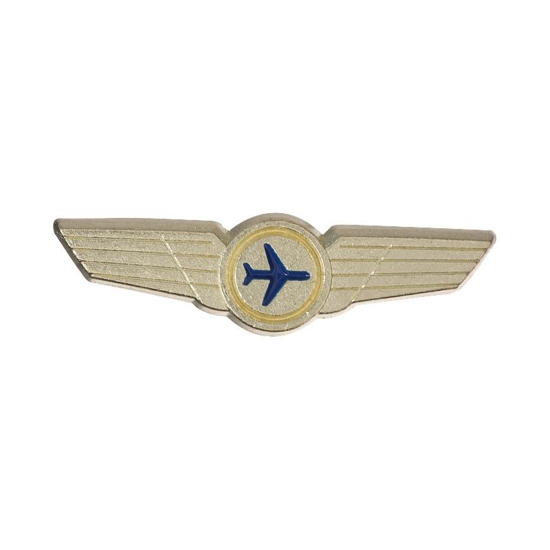 Flugzeugpilot Flügel Emaille Pin Pilot Luftfahrt Gedenk-Brosche Revers Rucksack Abzeichen Schmuck Zubehör Geschenk für Freunde beige