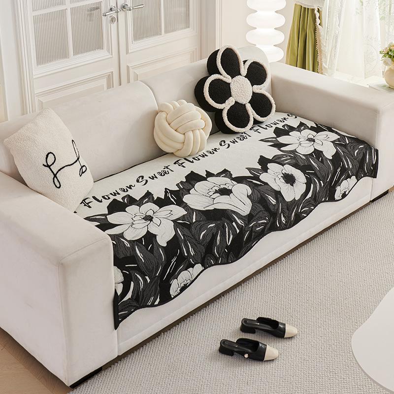 

Chenier Special-Shaped Sofa Cushion, Universal In All Seasons, European Classical Non-Slip Sofa Cushion, Universal Sofa Cover In Living Room 90*90cm