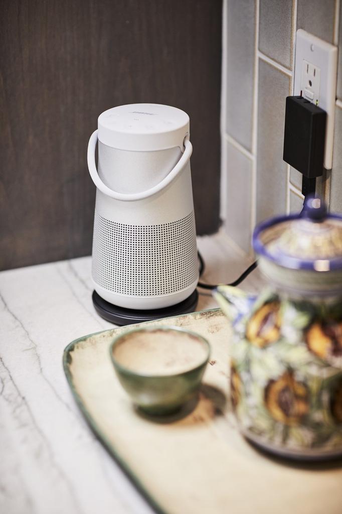 Bose SoundLink Revolve charging cradle charging stand