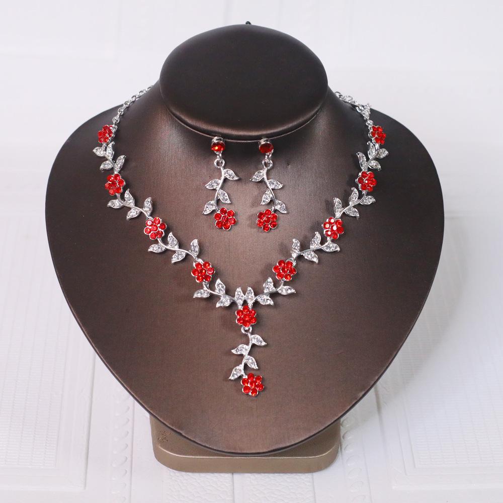 Vintage European & American Bridal Flower Rhinestone Wedding Jewelry Set: Necklace & Earrings