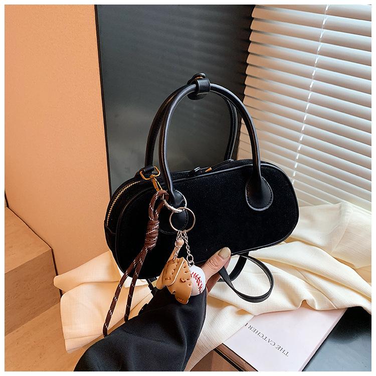 Faux Suede Retro Shoulder Bag for Women 2026 Winter Trend New Y2K Handbags Females Travel Luxury Fashi Tote Bags