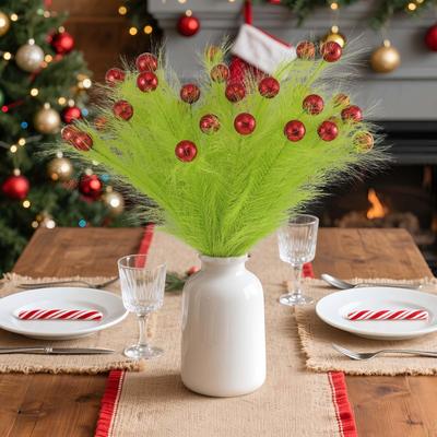 12 Stück Weihnachts-Stecker Zweige Baumspitze Limettengrün Lockig mit Roter Kugel Künstliche Pampas-Stiele für Weihnachtsbaum-Basteln Heimdekoration