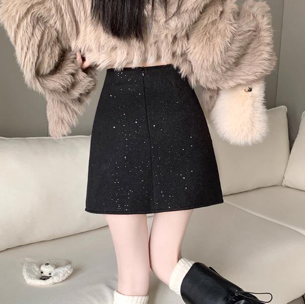 Unregelmäßiger hochtaillierter Woll-Bleistiftrock mit Pailletten - Plissierter Duftstil für den Herbst