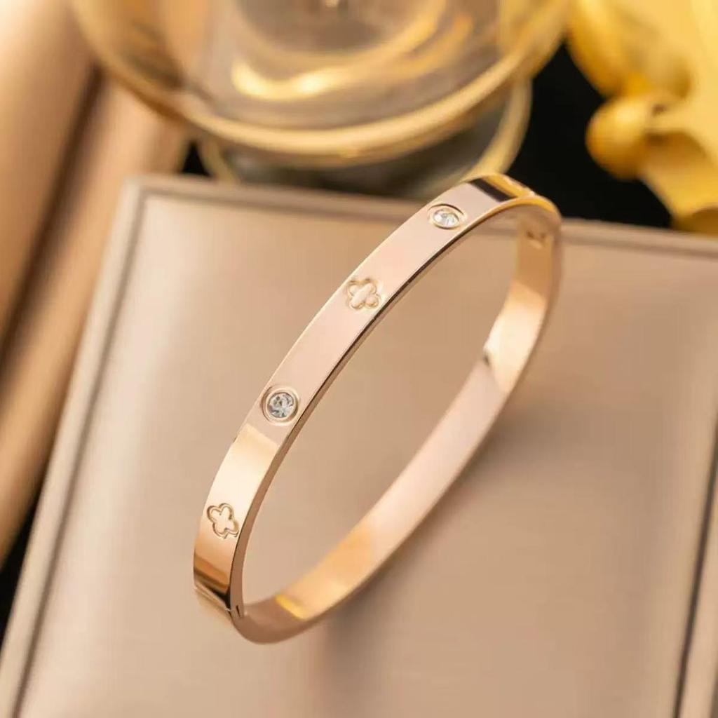 Luxurious Rose Gold Titanium Steel Bracelet with Starry Diamond Inlays & Colorfast Mother of Pearl for Women