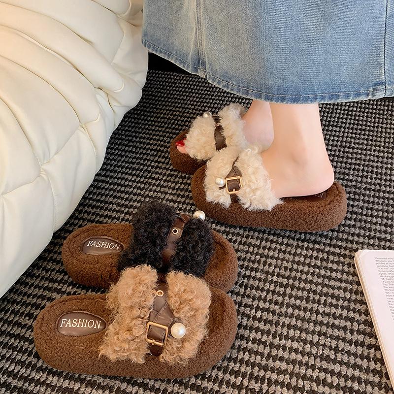 Thick bottom heightening foreign style fluffy slippers women's 2025 autumn and winter new outer wear Internet celebrity advanced sense one-word cotto