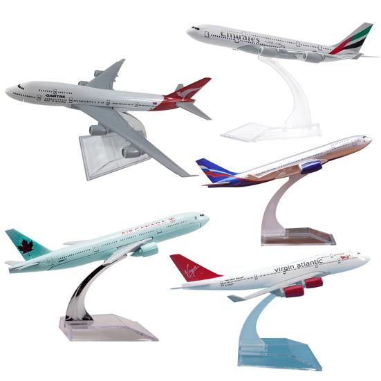 Model Toy Delicate Creative Multi-functional Aircraft Model Figure Decoration for Office