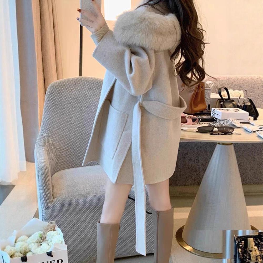 Luxury Korean Style Cashmere Wool Coat: Petite, Waist-Cinching, Short Autumn/Winter Women's Wear.