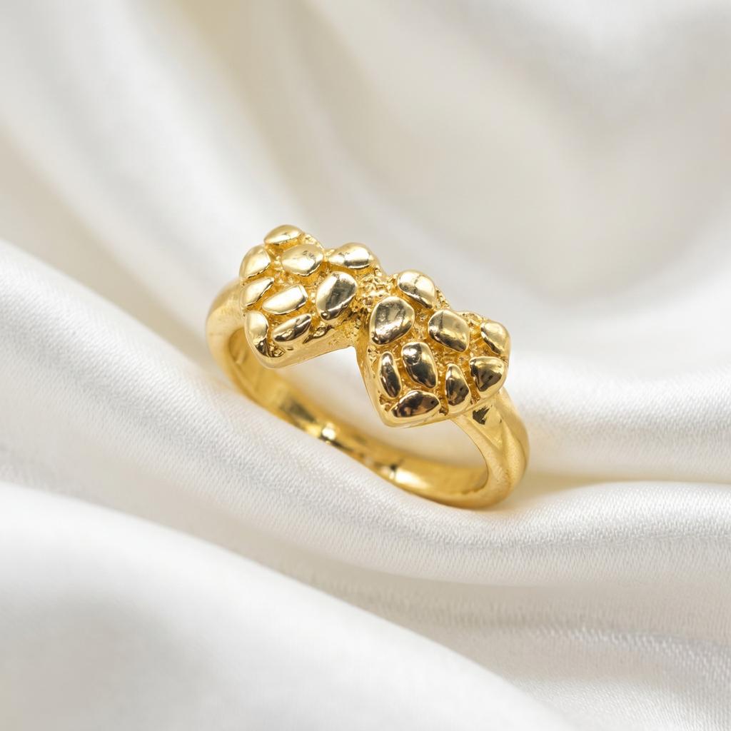 European and American fashion light luxury gold love copper ring female niche personality versatile ring hand ring