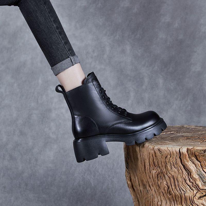 Soft leather square heel Martin boots women's platform casual boots autumn and winter black velvet Martin boots to keep warm