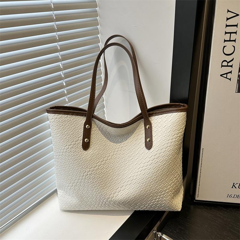 European Style Woven Faux Leather Tote Bag for Women, New Fashionable Large Capacity Shoulder Handbag, Casual Daily Commute Bag CLE