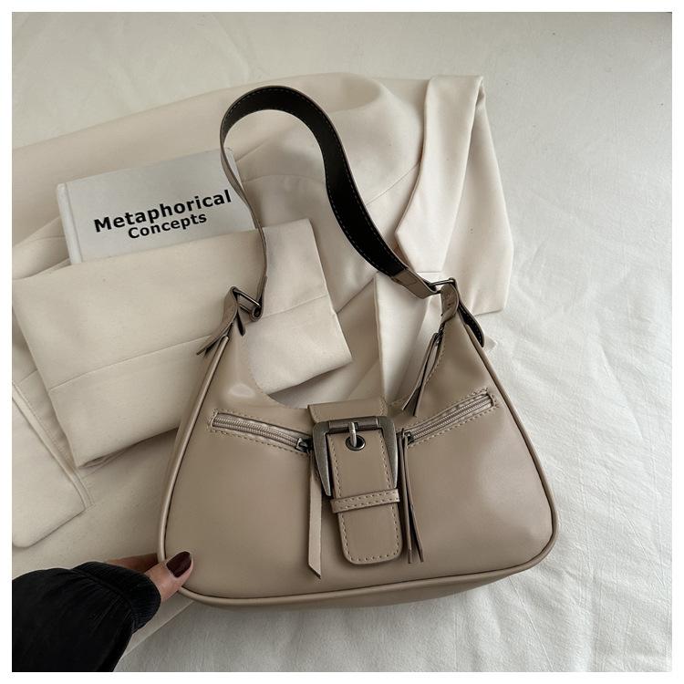 Popular bag women's 2026 new fashionable retro texture single shoulder underarm bag leather buckle crossbody crescent bag