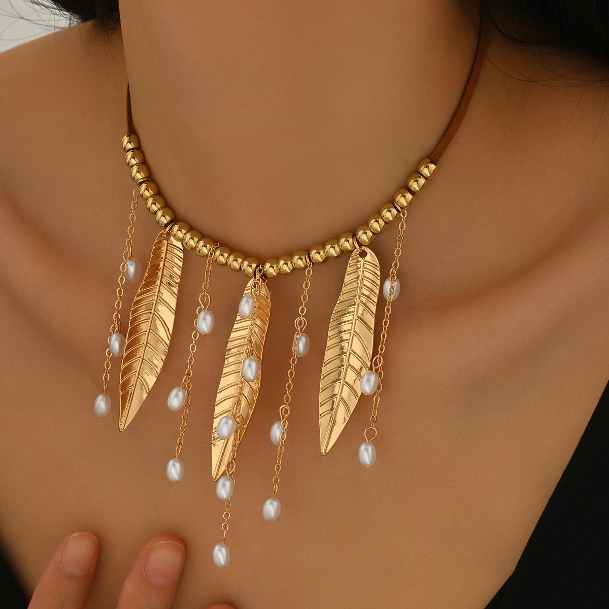 Ретро Кулон Лист Жемчужная Кисточка Бархатный Чокер Ожерелье для Женщин