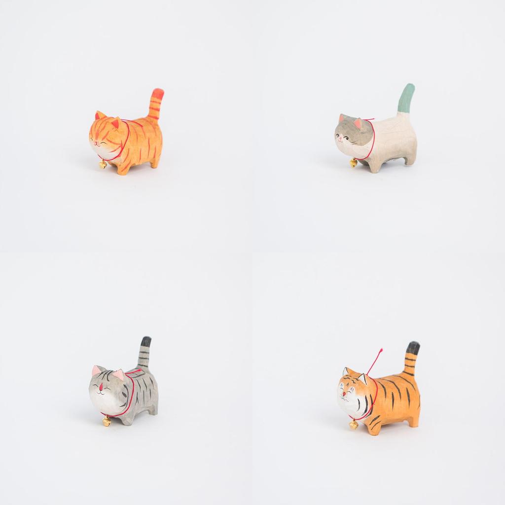 Wooden Cat Figurine Handmade Carving Modern Art Desk Ornament For Celebrations