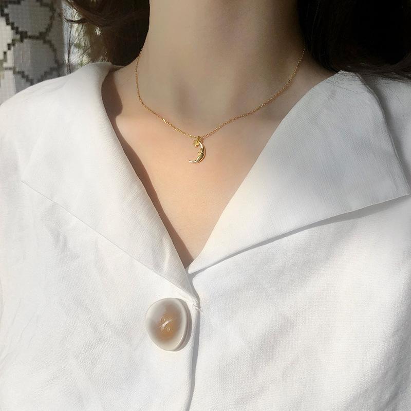 New Korean Style Crescent Moon Star Necklace Simple Personality Temperament Versatile Collarbone Chain Women