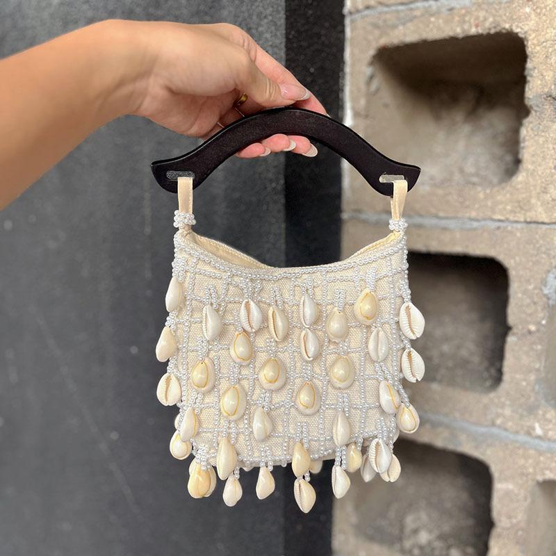 

New Retro Beaded Bag Fashion Irregular Pearl Design Cloud shell bead Banquet Party Handbag High Quality Texture Women s Bag слоновая кость