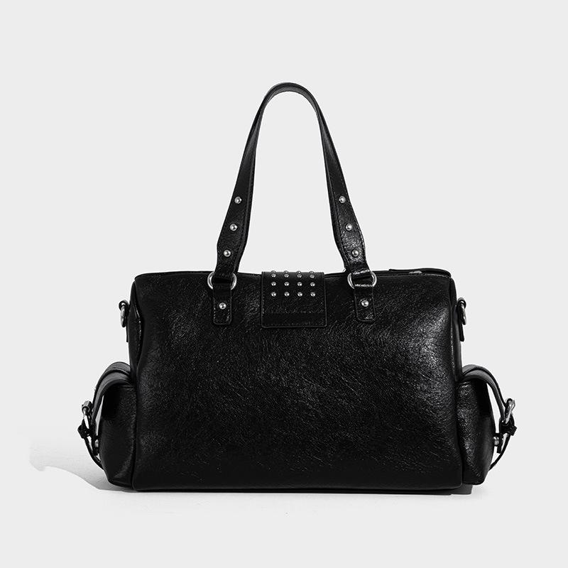 New Retro Rivet Punk Shoulder Bag - Trendy High-End Autumn/Winter Collection