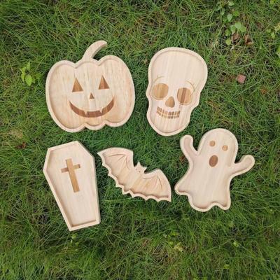 Podnosy na halloweenskou párty Dýňový duch Netopýr Lebka Cukroví Svačina Dezertní talíře Dřevěný selský talíř Nádobí pro Halloween Party