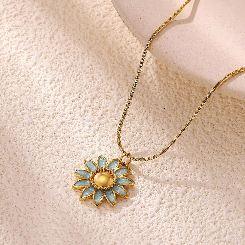 Elegant Enamel Sunflower Pendant Necklaces for Women Gold Stainless Steel Sunflower Necklace Praty Christmas Jewelry Gifts