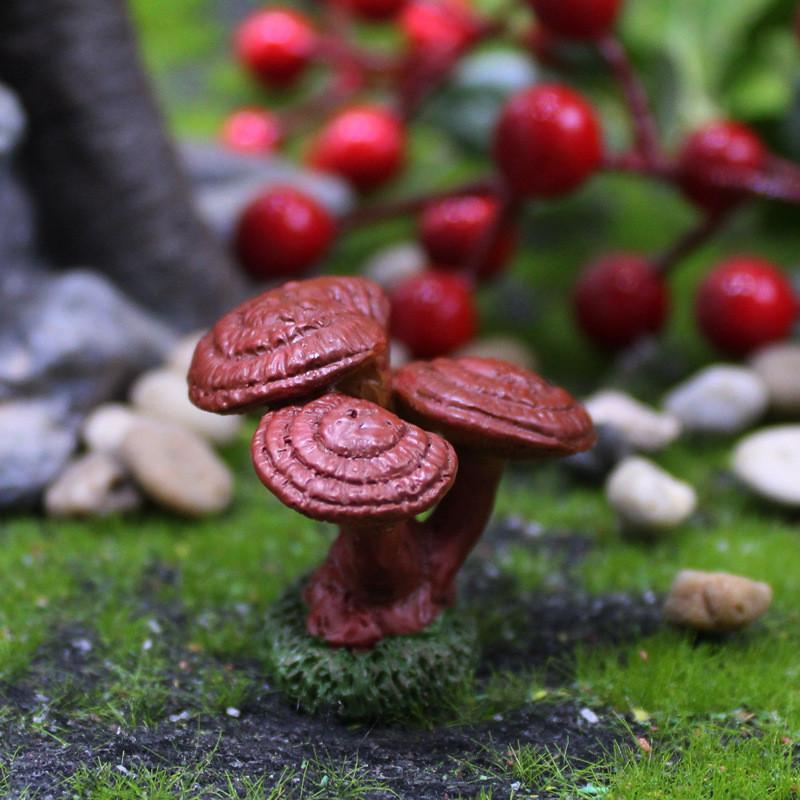 Mushroom Micro Landscape Resin Fungi Model With Faux Plants Decor Toy Gifts